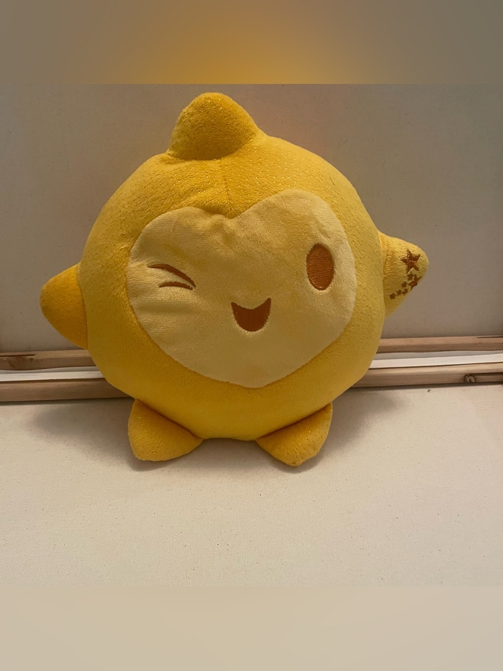 Disney Parks Wish Star push button on hand Pal Plush Lights-Up Plushie